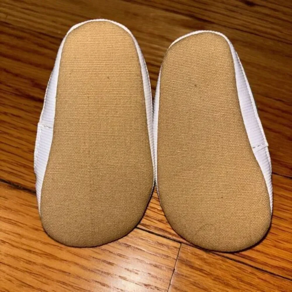 Newborn Baby Boy shoes  Size 0-3 Month Child Of Mine By Carters Green‎